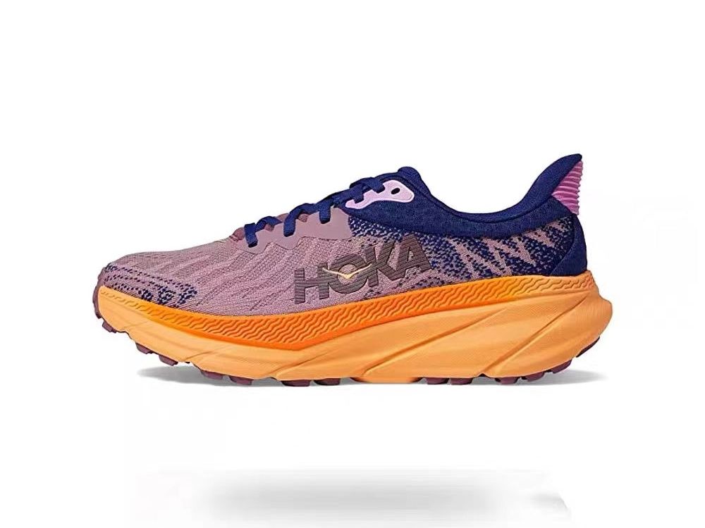 Hoka Challenger 7